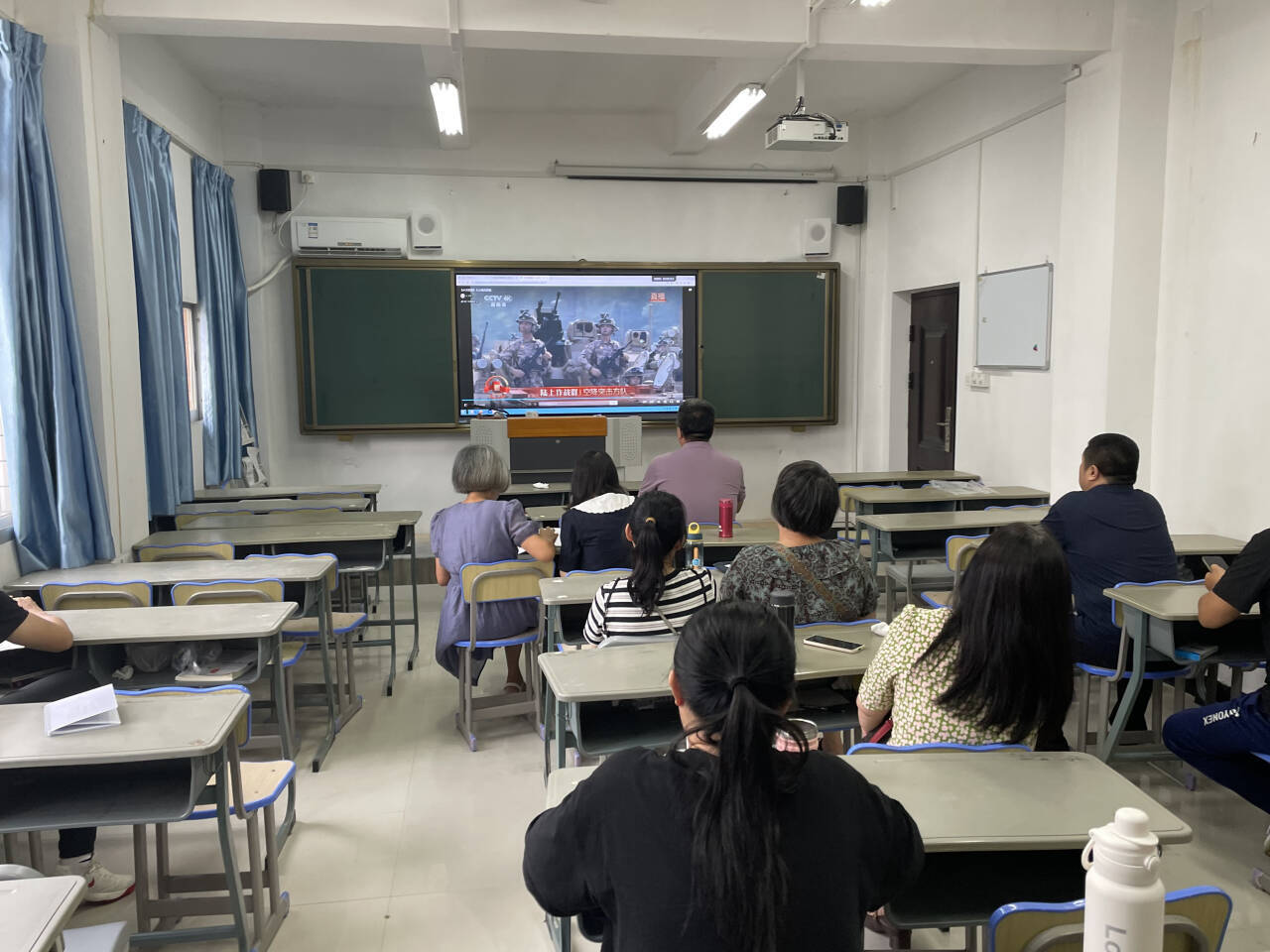 理论学习 | 公共基础部集中学习习近平总书记在纪念中国人民抗日战争暨世界反法西斯战争胜利80周年大会上的重要讲话精神