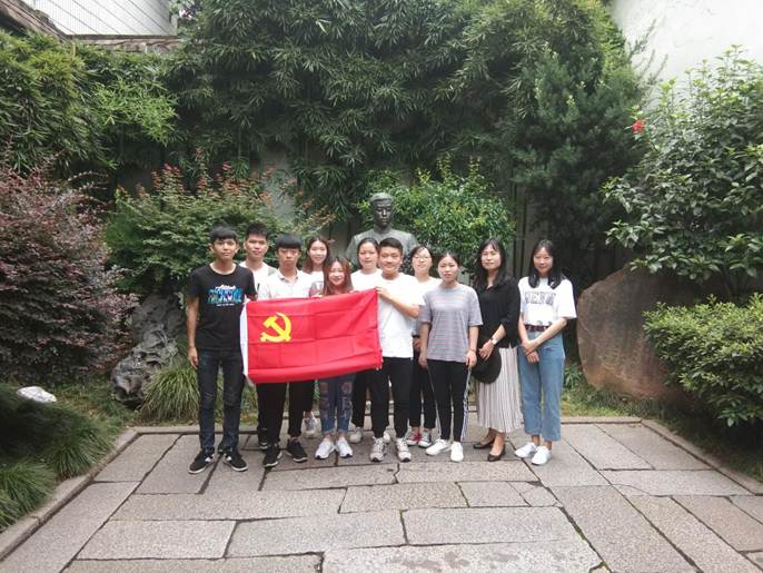 说明: 798BD4499BAE6ED819AB7120AF4EFF5F